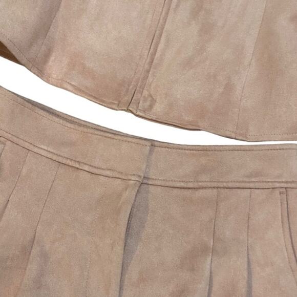 Ryegrass Suede Cropped Jacket and Shorts Set NWT Size 2 shorts Sz 6 jacket - Picture 2 of 7